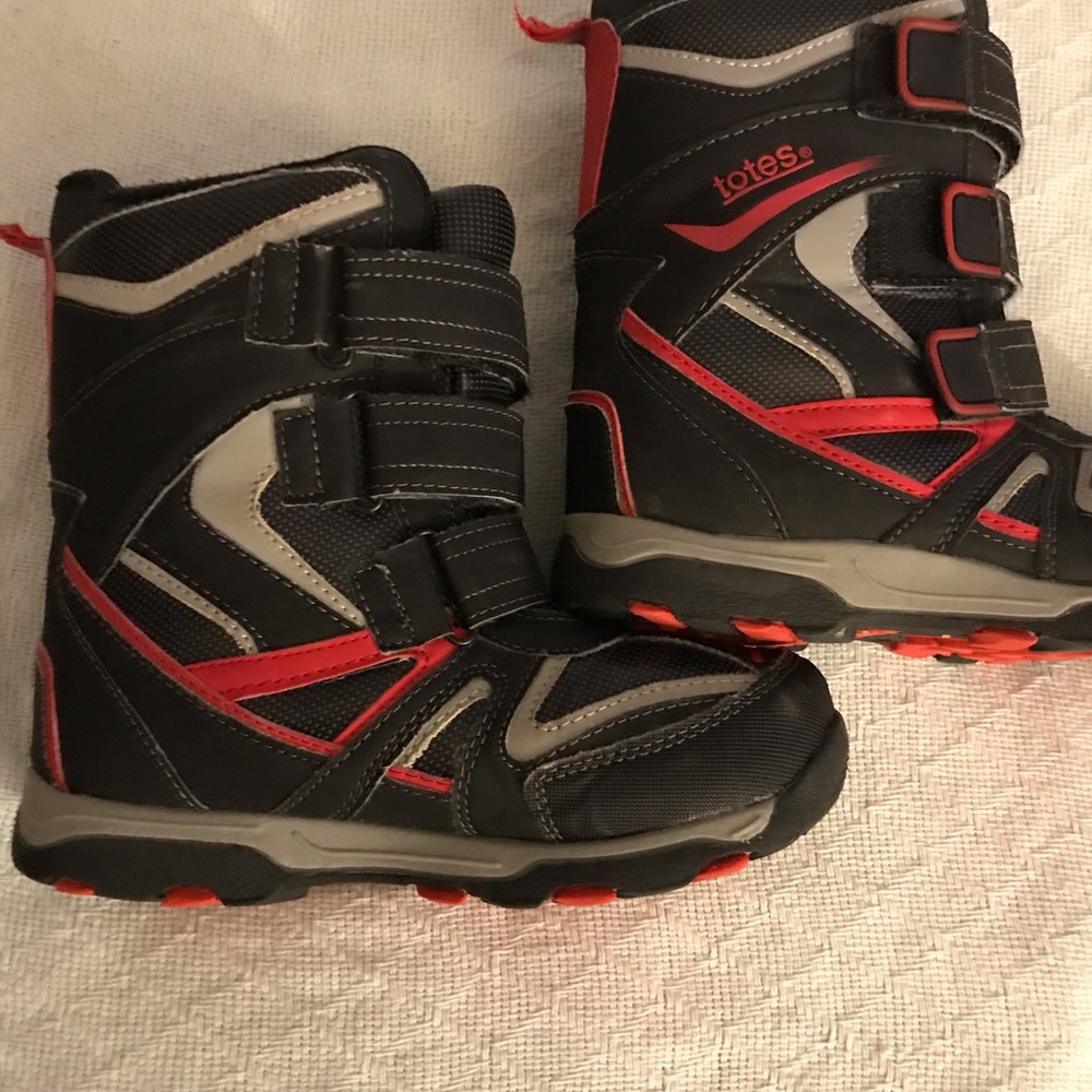 Totes boys winter snow boots size 3